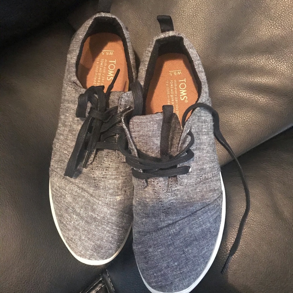 TOMS Canvas Sneakers